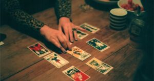 understanding a tarot card reading